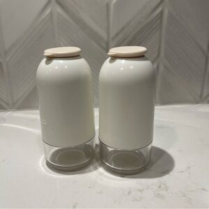 Vintage Tupperware Salt And Pepper Shaker Set Flip Top 4”